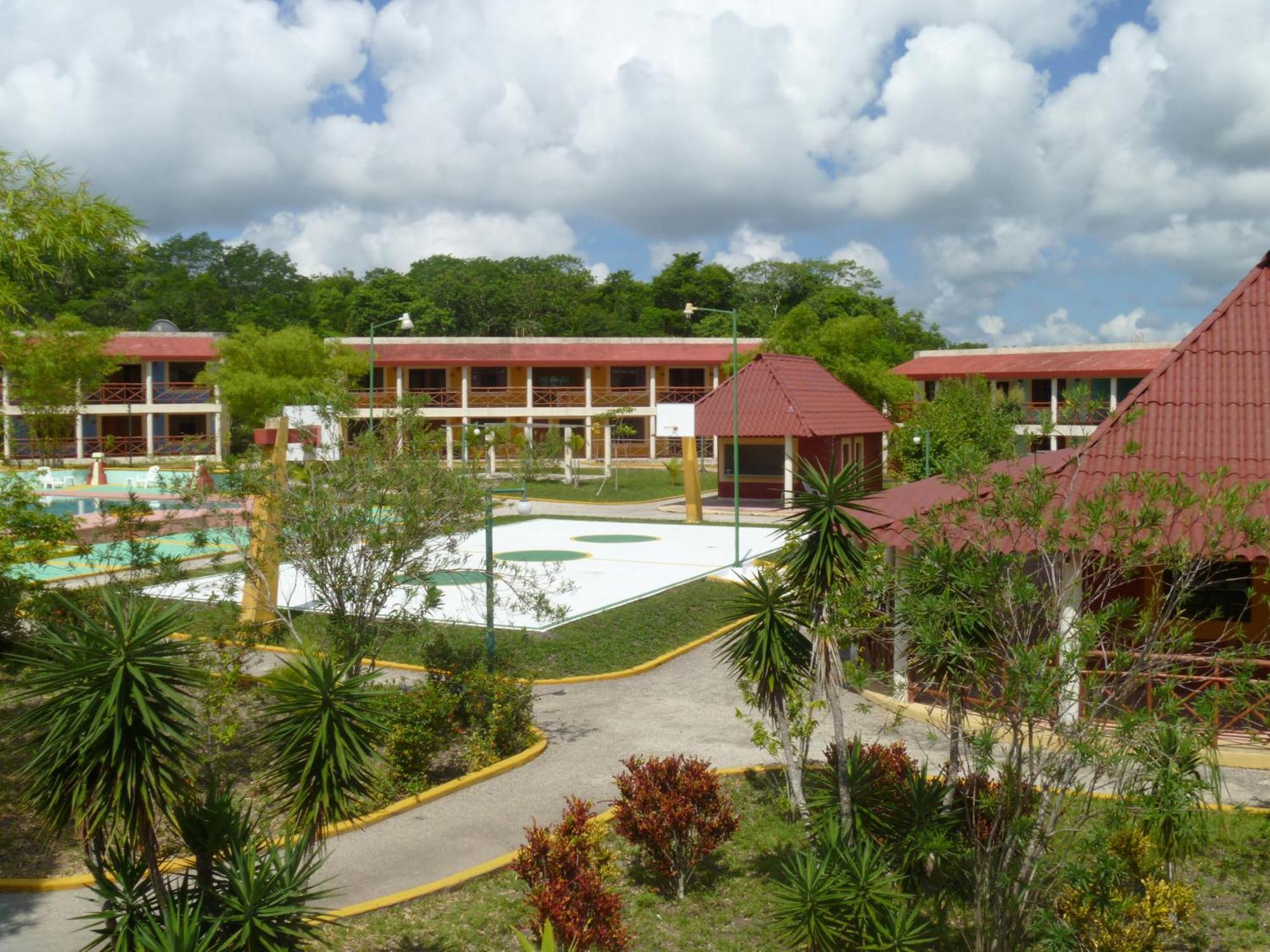 Hotel Debliz Xpujil Εξωτερικό φωτογραφία