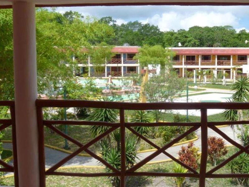Hotel Debliz Xpujil Εξωτερικό φωτογραφία
